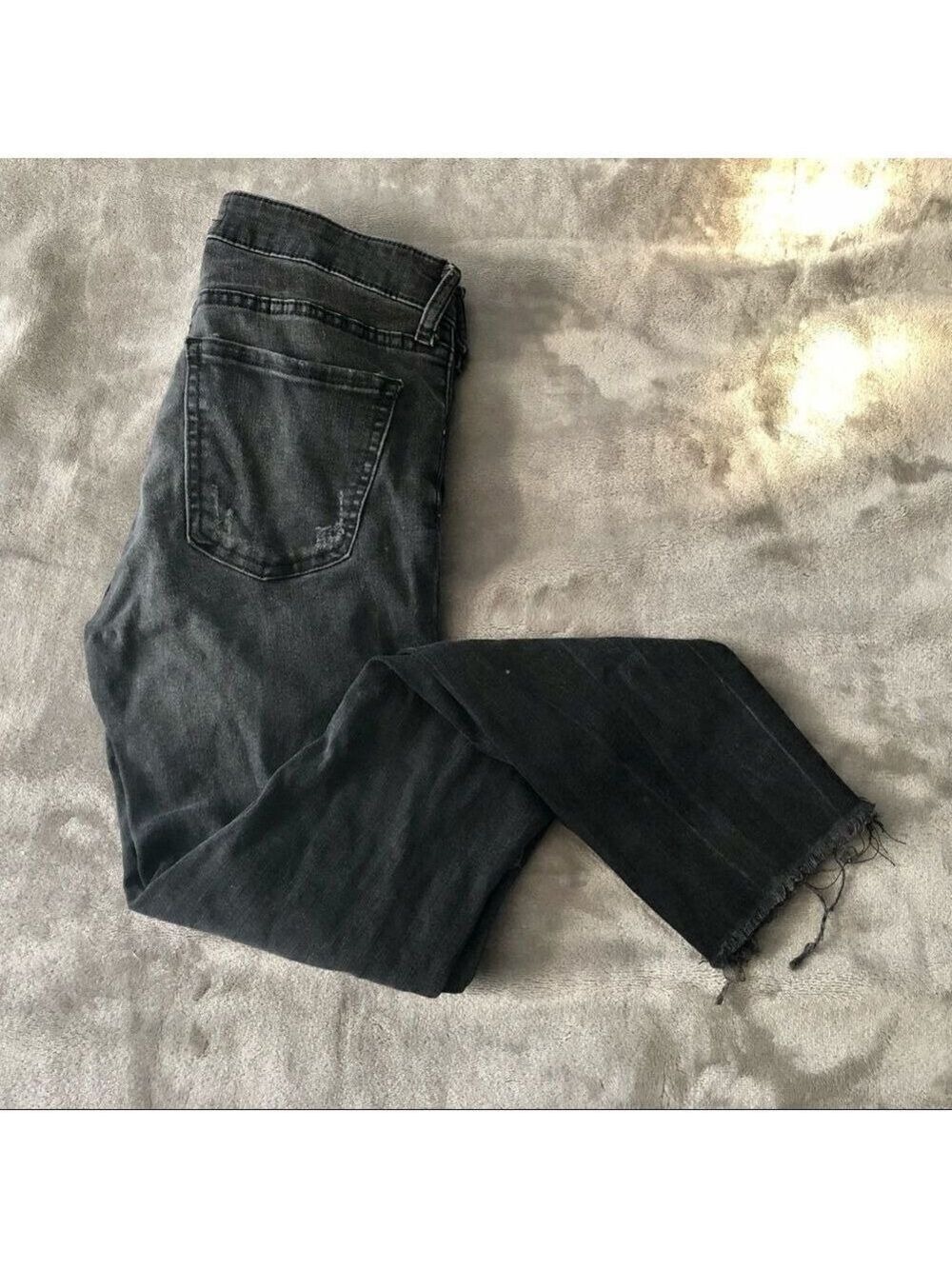 Zara dark grey cropped skinny jeans size 6